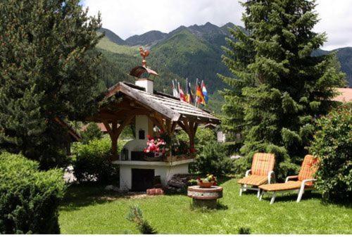 Residence Gruenwald Valles Bagian luar foto