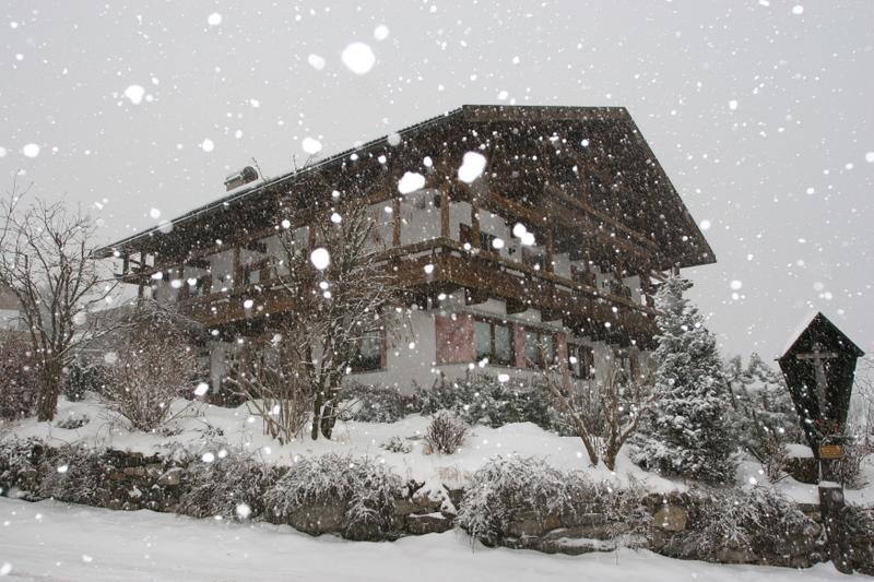 Residence Gruenwald Valles Bagian luar foto